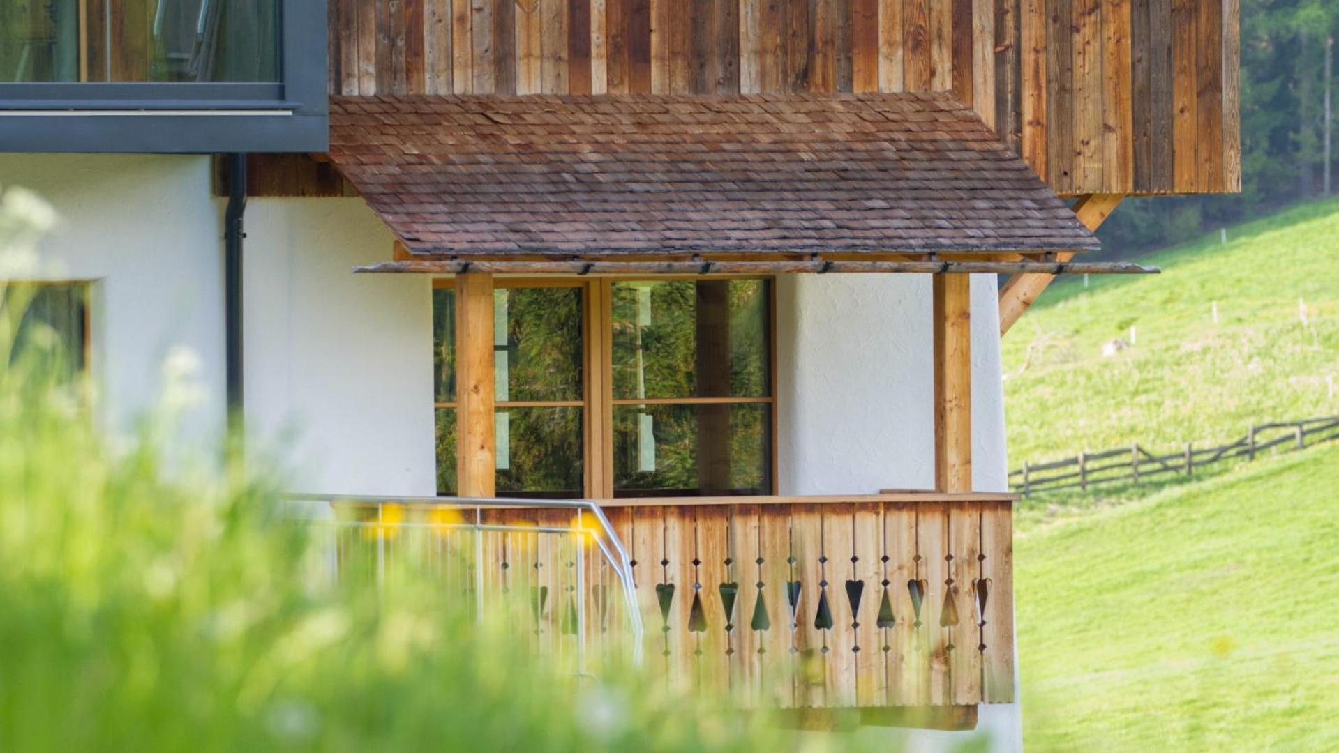 Miraval Naturhotel Badia  Ngoại thất bức ảnh
