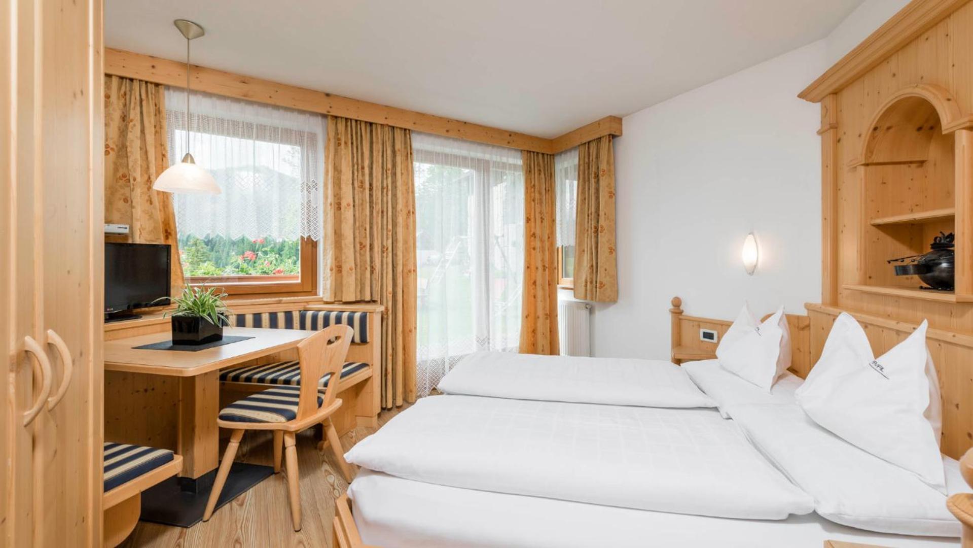 Miraval Naturhotel Badia  Phòng bức ảnh