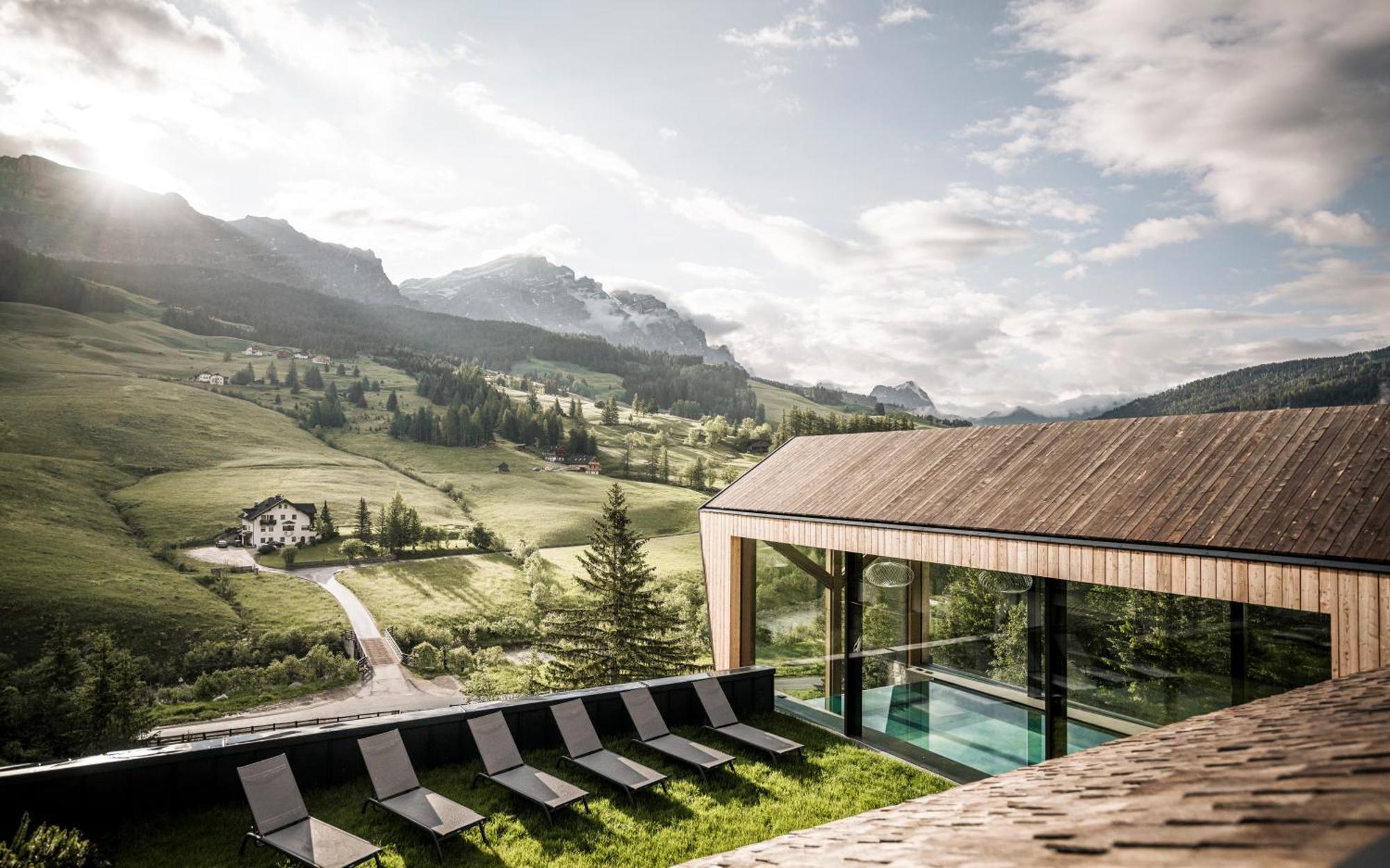 Miraval Naturhotel Badia  Ngoại thất bức ảnh
